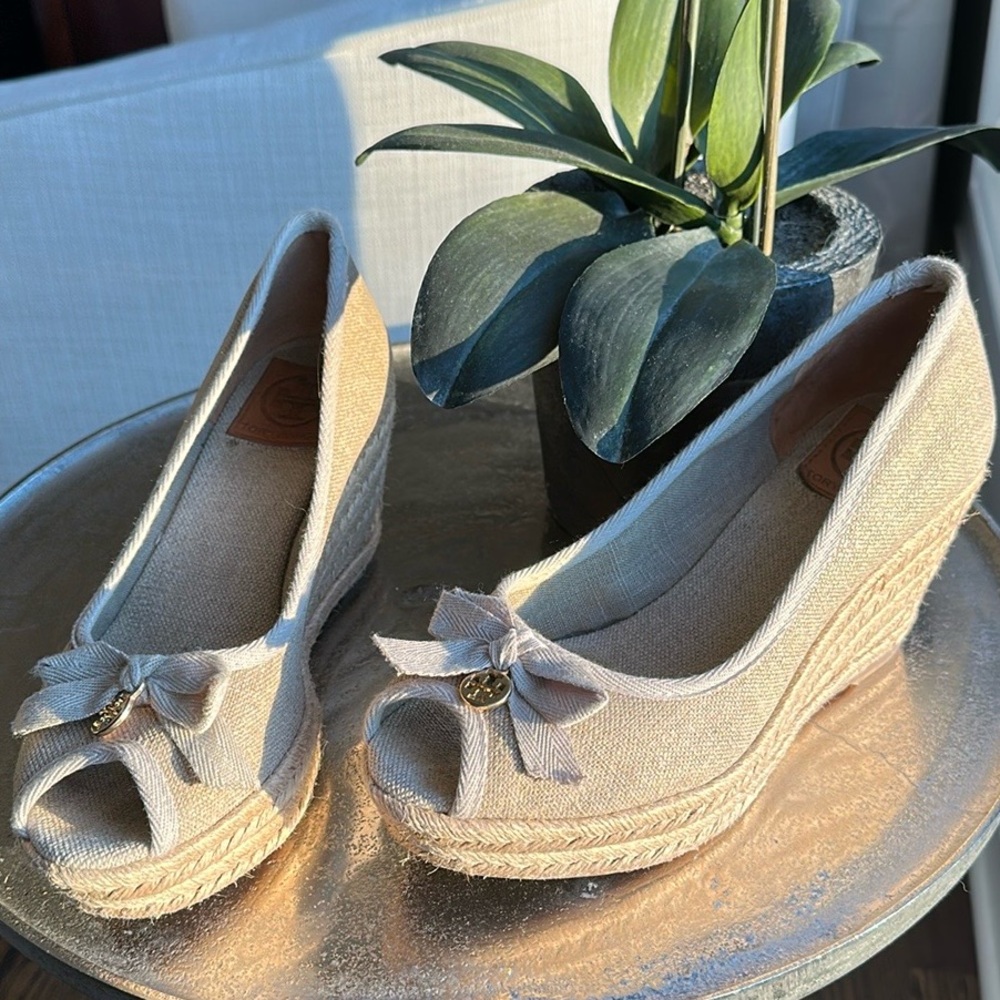 Tory Burch wedge 8